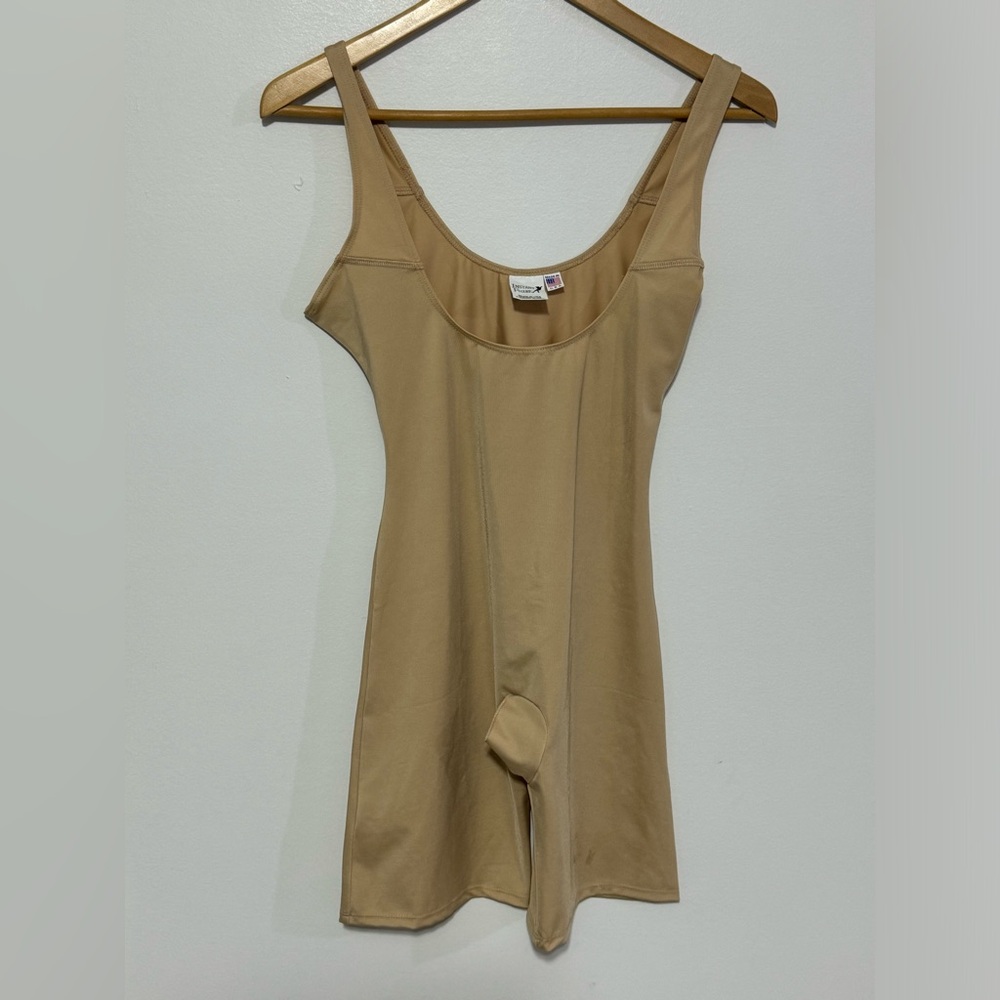 Instant Figure Underbust Bodyshort Nude Size XL